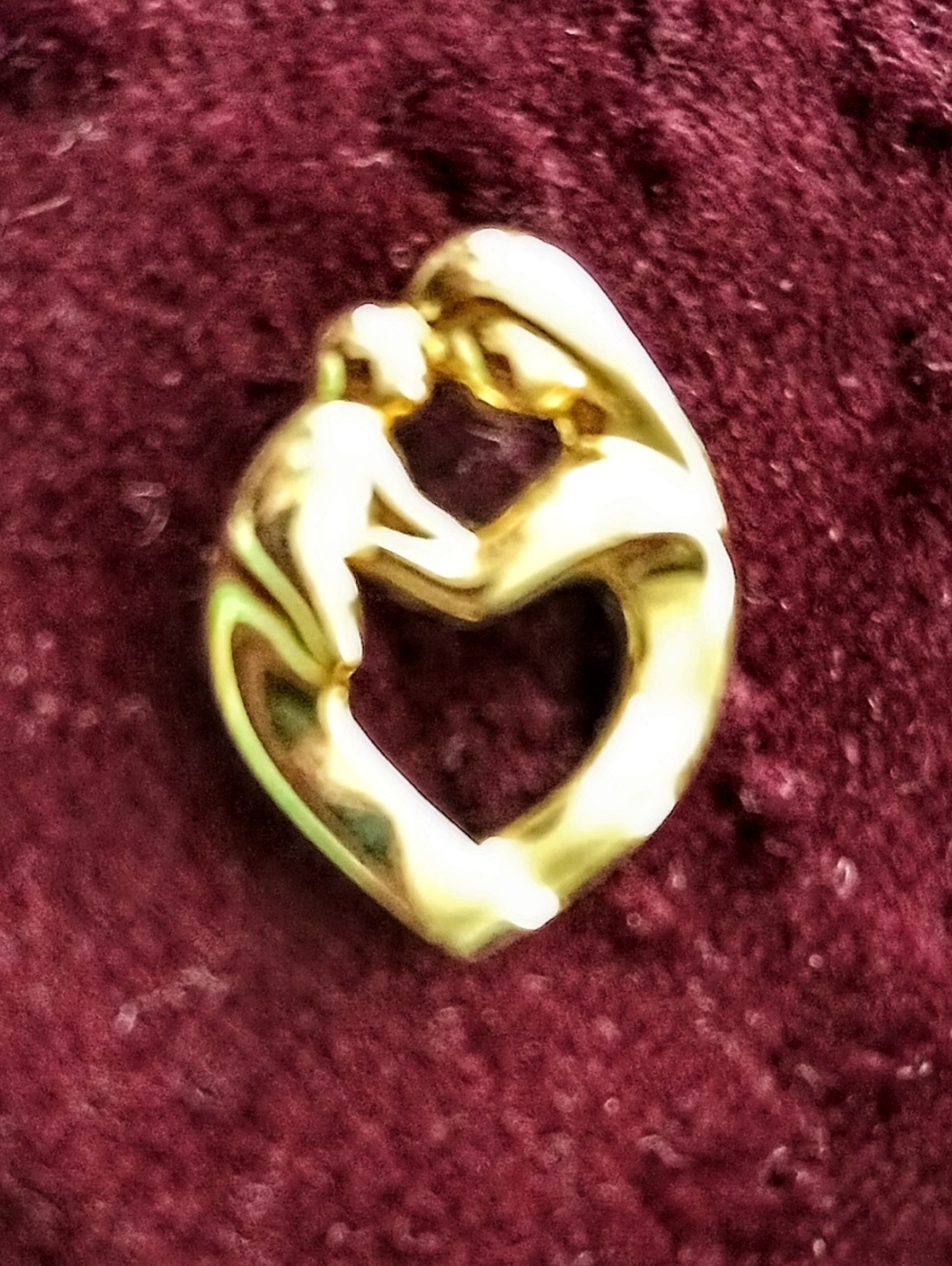 14 Kt Gold ( Inscribed) Mother Child Embrace Pendant 2x1.5cm For Your Mother.